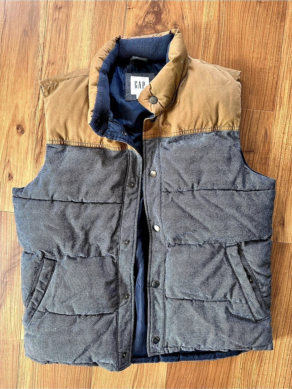 Gap Men's Colorblock Puffer Vest